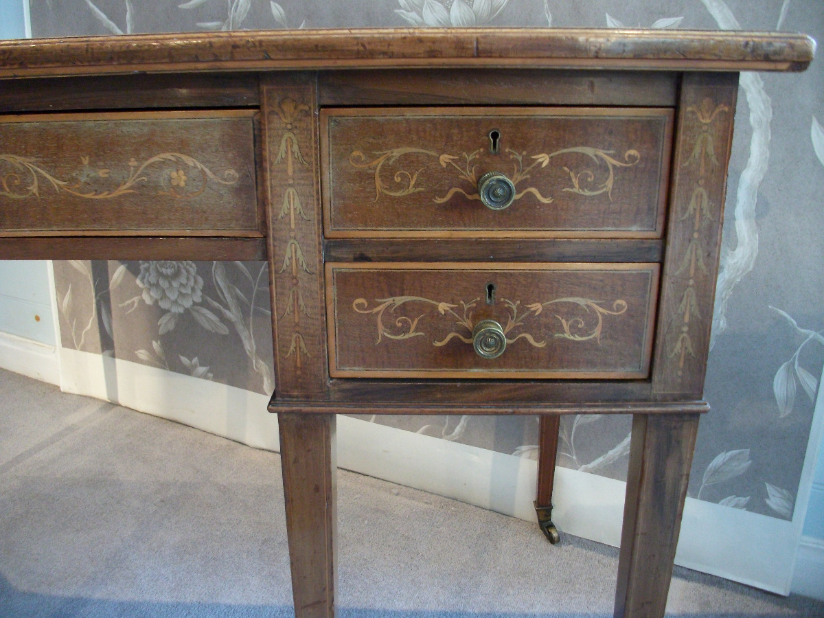 mahogany inlaid writing desk13.JPG
